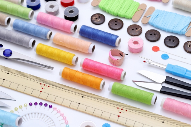 眺めるだけでもワクワクしてしまうカラフルなソーインググッズ