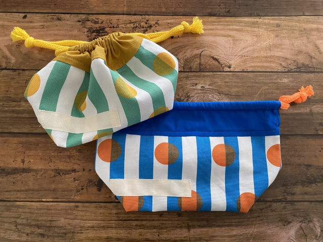 紐で口を絞って閉じる巾着型お弁当袋が一番作りやすい