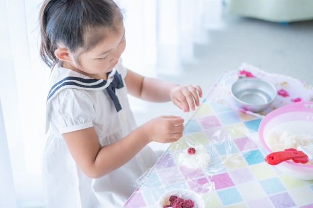 衛生管理を梅干しだけに頼らず保冷剤も併用