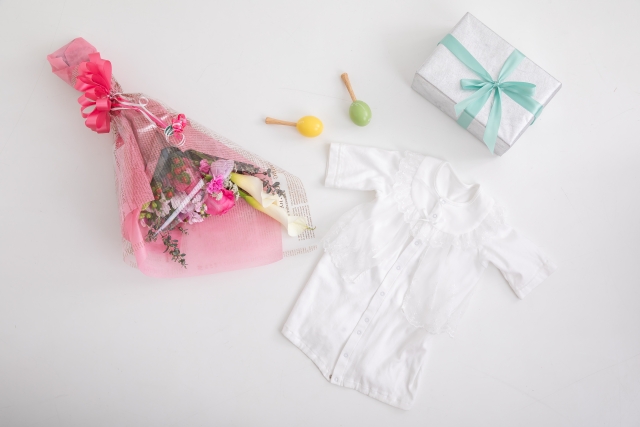 刺繍を入れれば世界に一つの出産祝いに