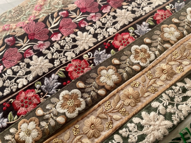 華やかな刺繍リボンのイメージ
