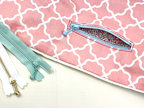 ファスナー付きポケット